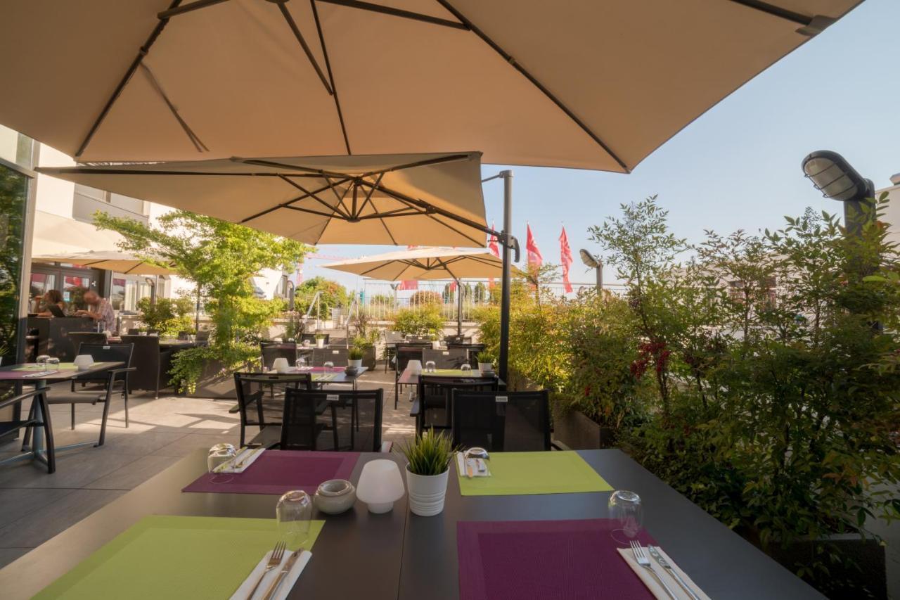 Ibis Lausanne Crissier Esterno foto